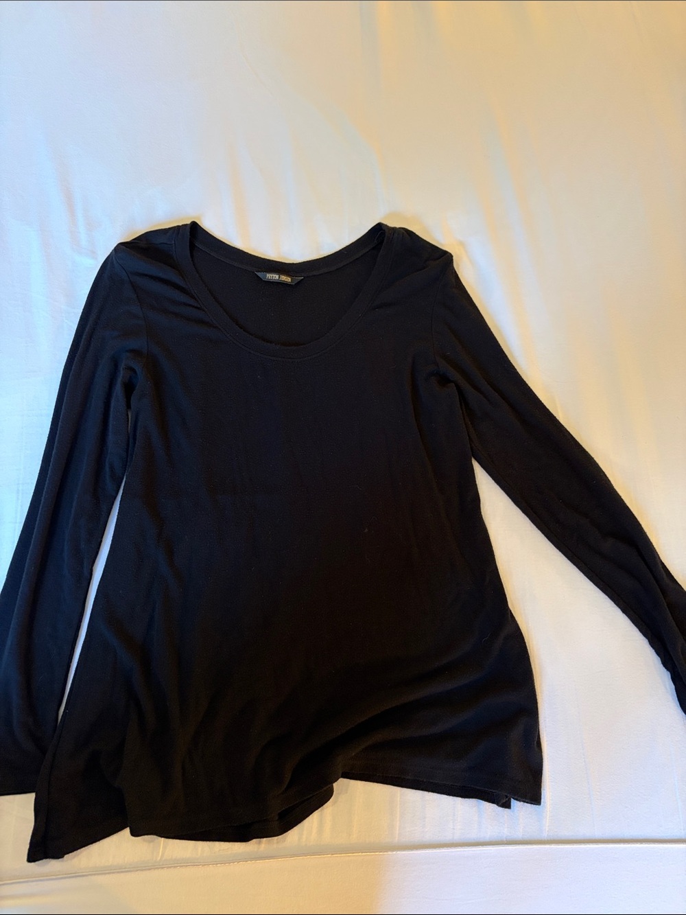 Women's Black Long Sleeve Scoop Neck Top